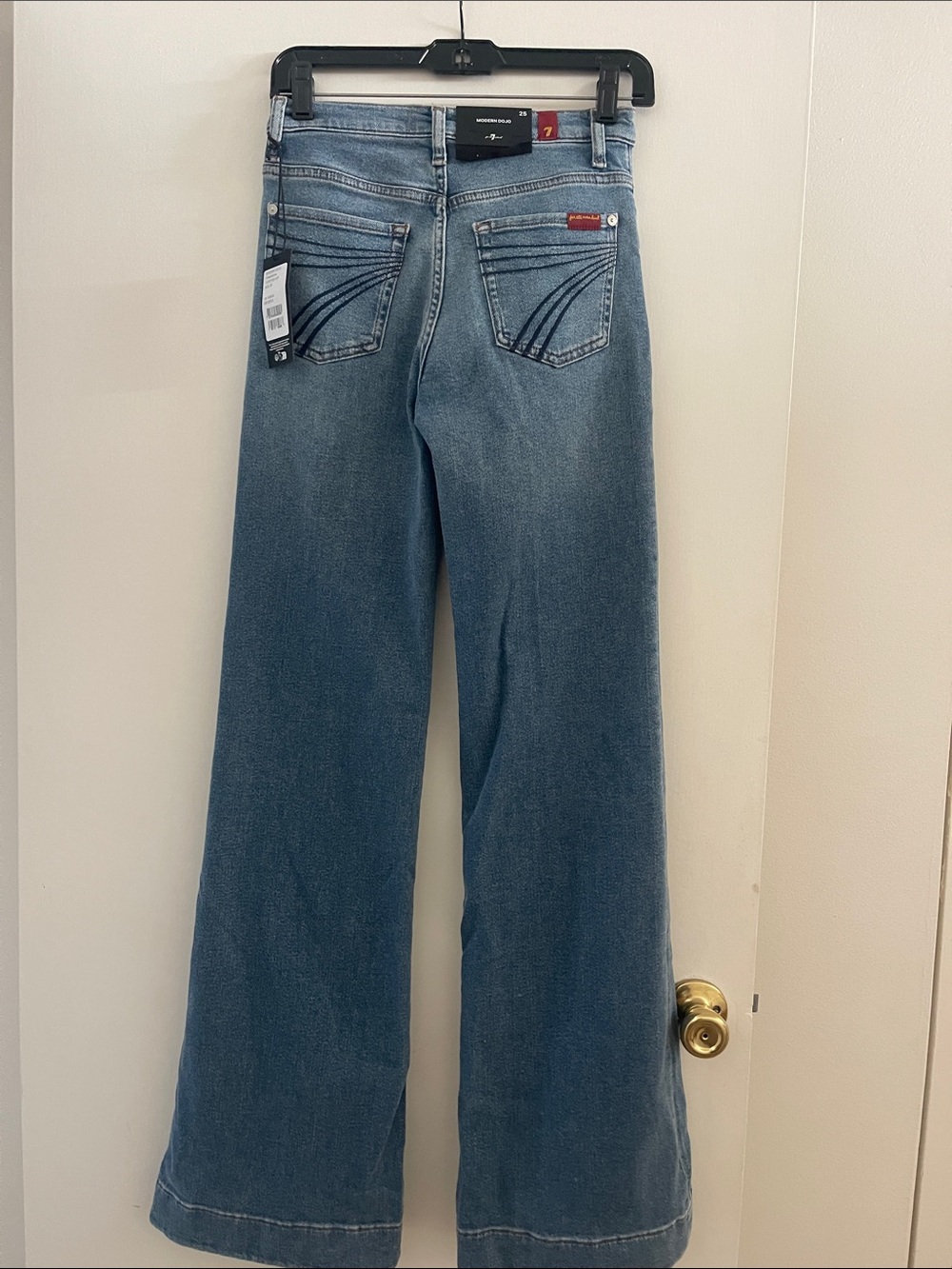 7 For All mankind  modern Dojo ocean stone  , size 25  Flare Jeans .